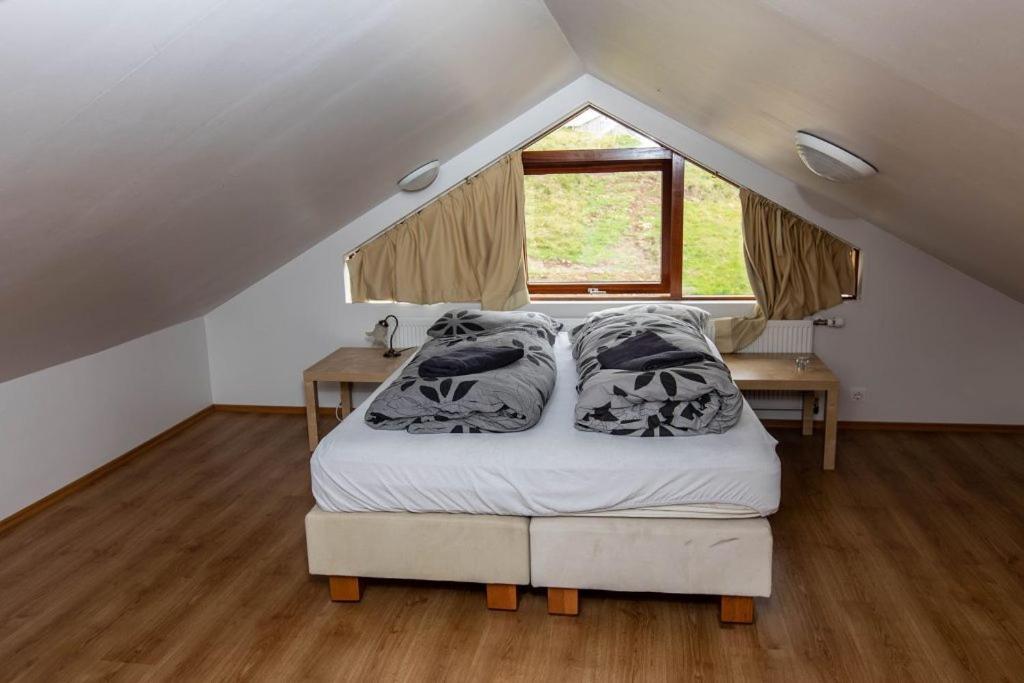 Hotel Lysuholl à Snæfellsbær Extérieur photo
